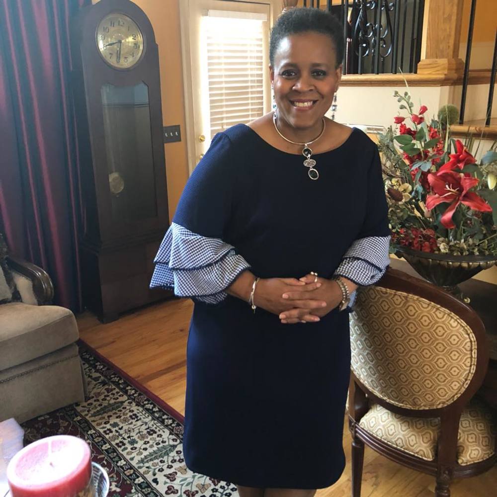 Meet your Posher, Elaine